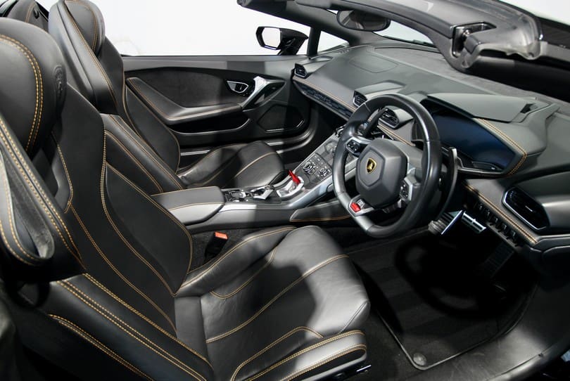 Lamborghini Huaracan Spyder Lp580 2 The Supercar Rooms (12)