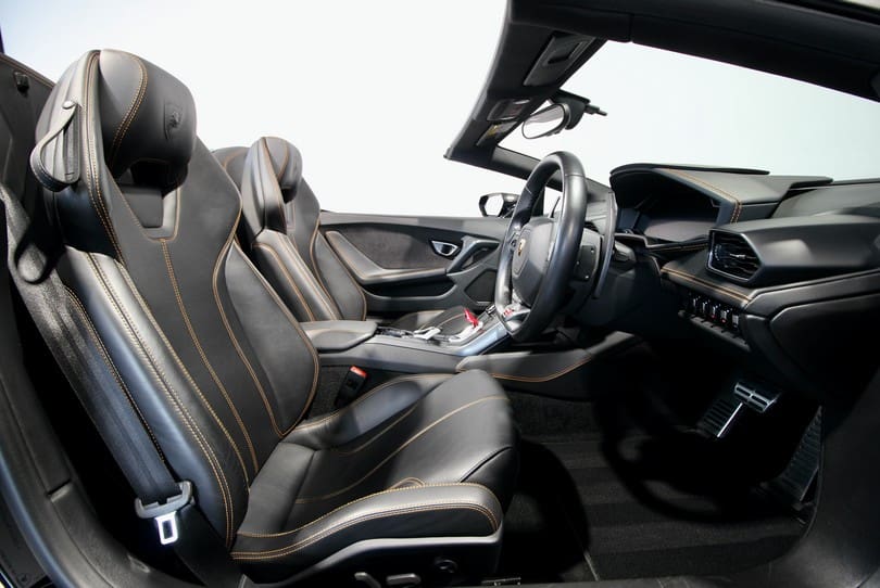Lamborghini Huaracan Spyder Lp580 2 The Supercar Rooms (13)