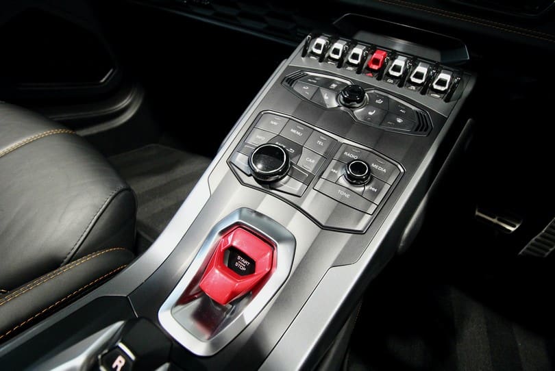 Lamborghini Huaracan Spyder Lp580 2 The Supercar Rooms (18)