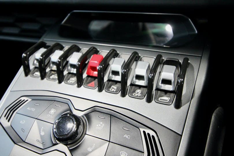 Lamborghini Huaracan Spyder Lp580 2 The Supercar Rooms (21)