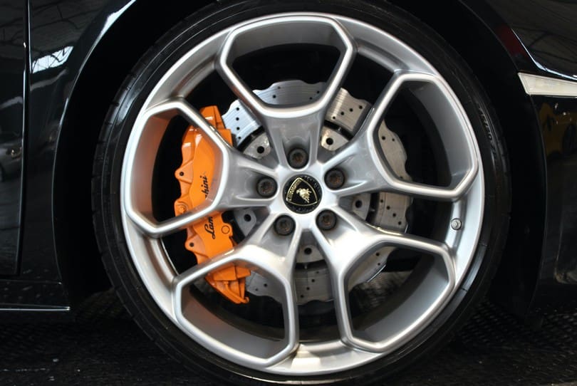 Lamborghini Huaracan Spyder Lp580 2 The Supercar Rooms (41)