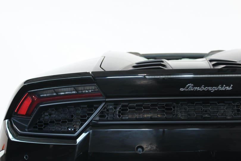 Lamborghini Huaracan Spyder Lp580 2 The Supercar Rooms (45)