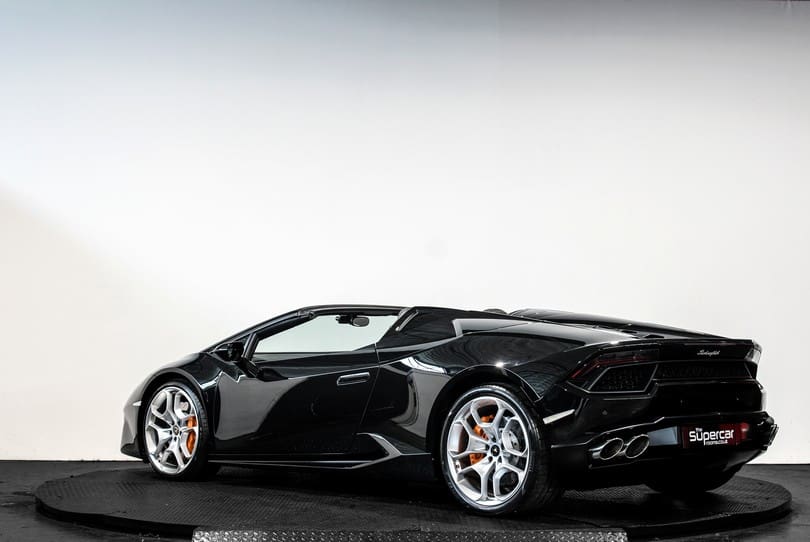 Lamborghini Huaracan Spyder Lp580 2 The Supercar Rooms (5)