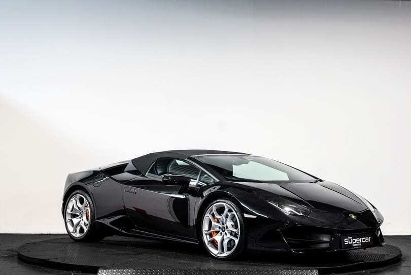 Lamborghini Huaracan Spyder Lp580 2 The Supercar Rooms (9)
