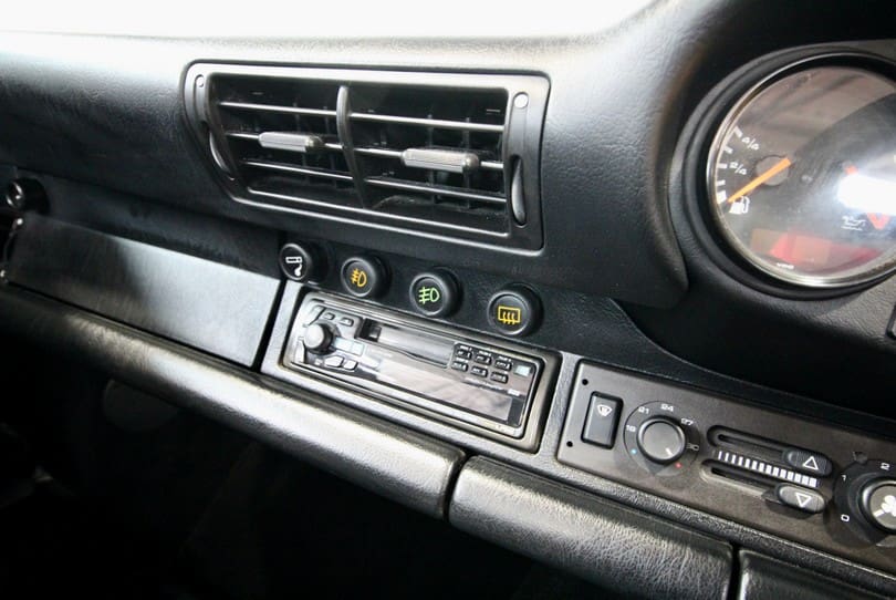 Porsche 964 Targa The Supercar Rooms (18)