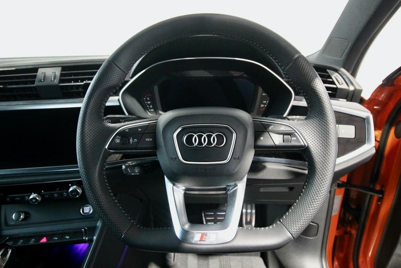 Audi Q3 The Supercar Rooms (13)