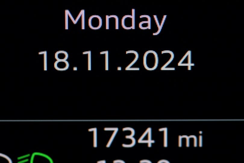 Audi Q3 The Supercar Rooms (23)