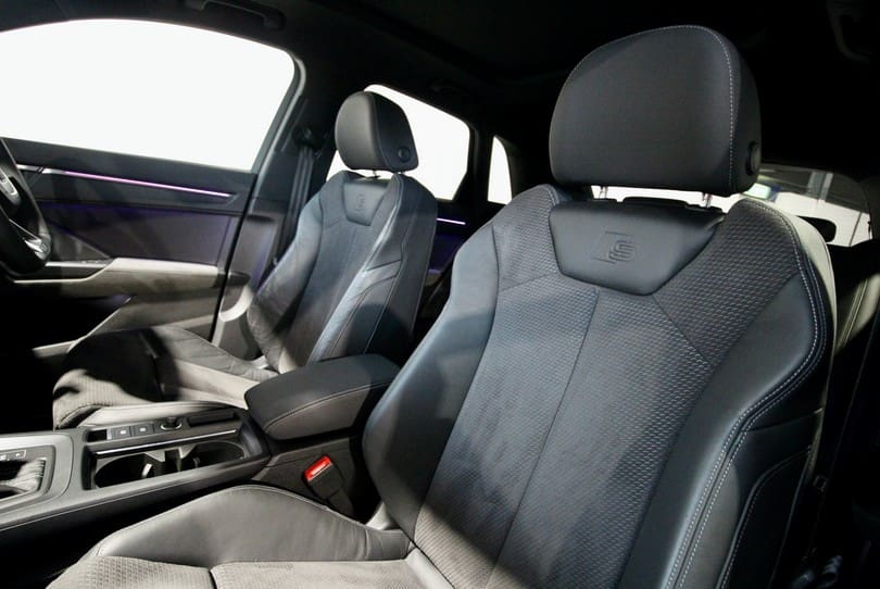 Audi Q3 The Supercar Rooms (25)