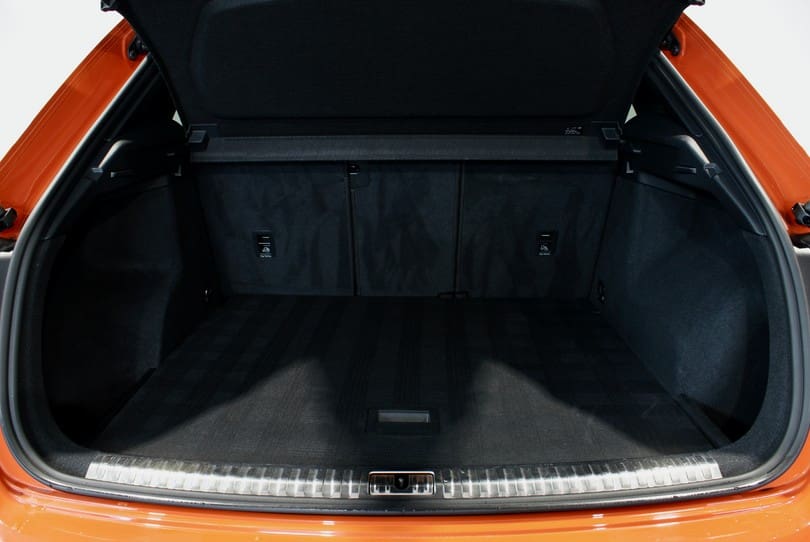 Audi Q3 The Supercar Rooms (27)