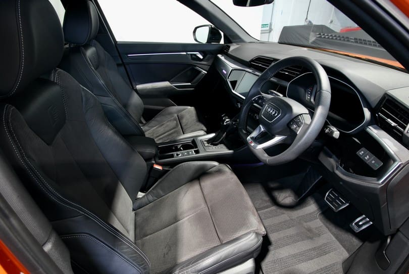 Audi Q3 The Supercar Rooms (9)