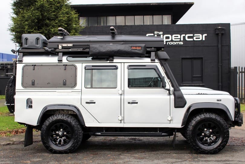 Land Rover Defender 110 The Supercar Rooms (2)
