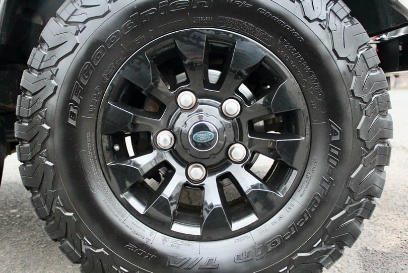 Land Rover Defender 110 The Supercar Rooms (25)