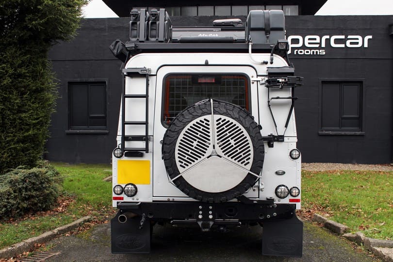Land Rover Defender 110 The Supercar Rooms (4)