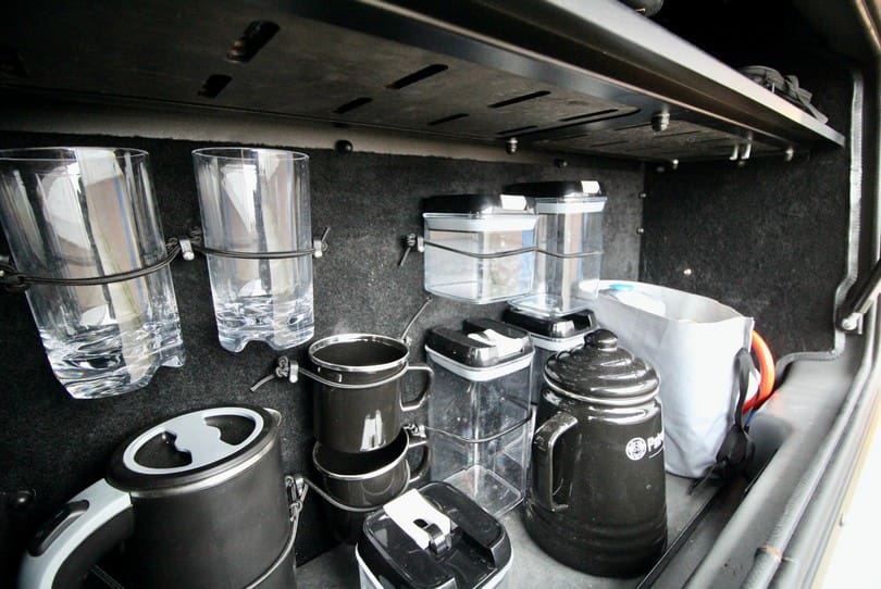 Land Rover Defender 110 The Supercar Rooms (45)