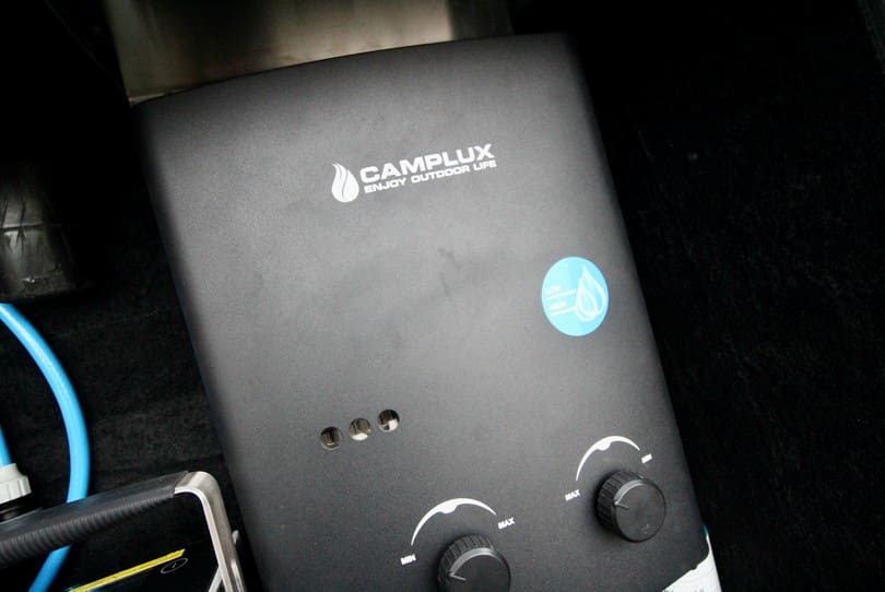 Land Rover Defender 110 The Supercar Rooms (52)