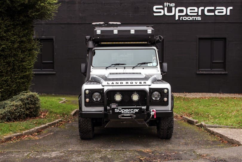 Land Rover Defender 110 The Supercar Rooms (56)