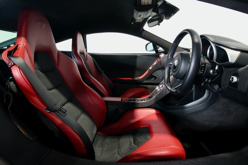 Mclaren Mp4 12c The Supercar Rooms (10)