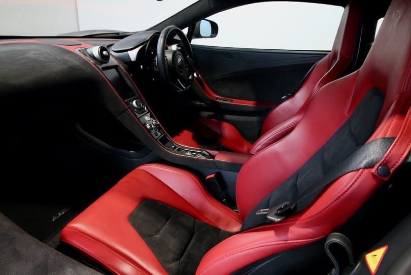 Mclaren Mp4 12c The Supercar Rooms (12)