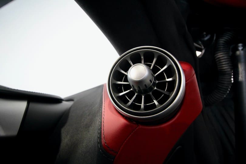 Mclaren Mp4 12c The Supercar Rooms (21)