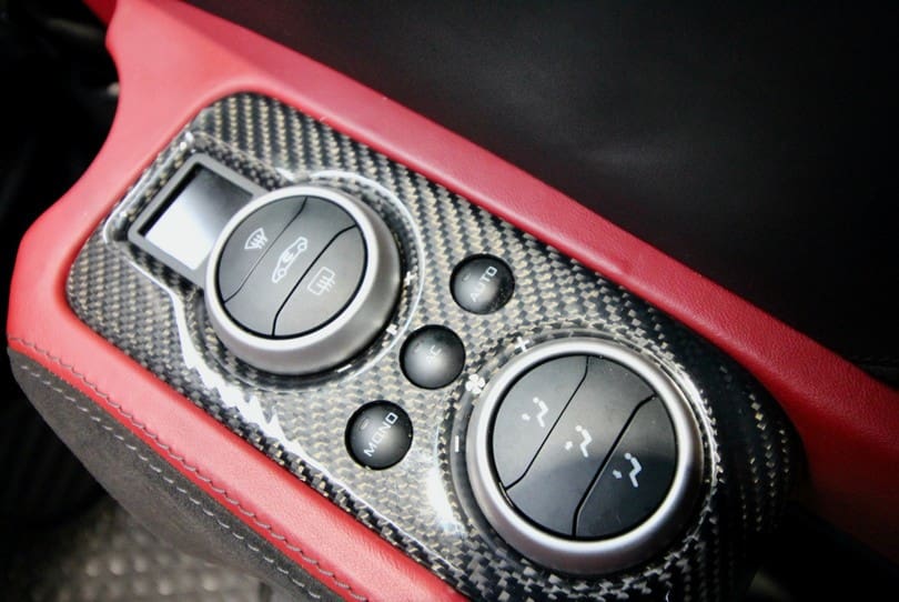 Mclaren Mp4 12c The Supercar Rooms (22)