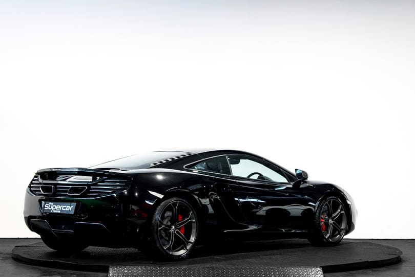 Mclaren Mp4 12c The Supercar Rooms (3)