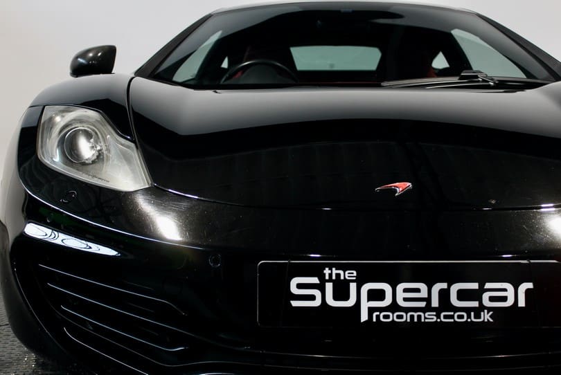 Mclaren Mp4 12c The Supercar Rooms (32)