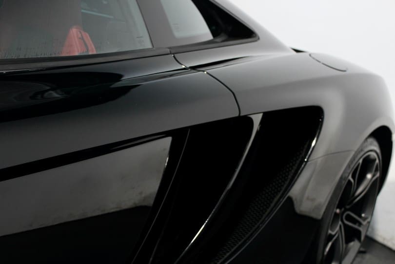 Mclaren Mp4 12c The Supercar Rooms (37)