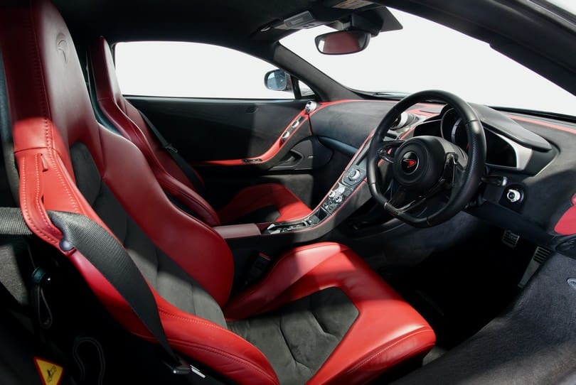 Mclaren Mp4 12c The Supercar Rooms (9)