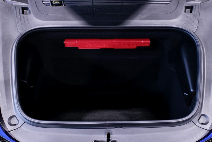 Porsche 718 Cayman Gt4 The Supercar Rooms (34)