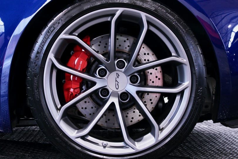 Porsche 718 Cayman Gt4 The Supercar Rooms (35)