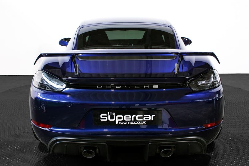Porsche 718 Cayman Gt4 The Supercar Rooms (51)
