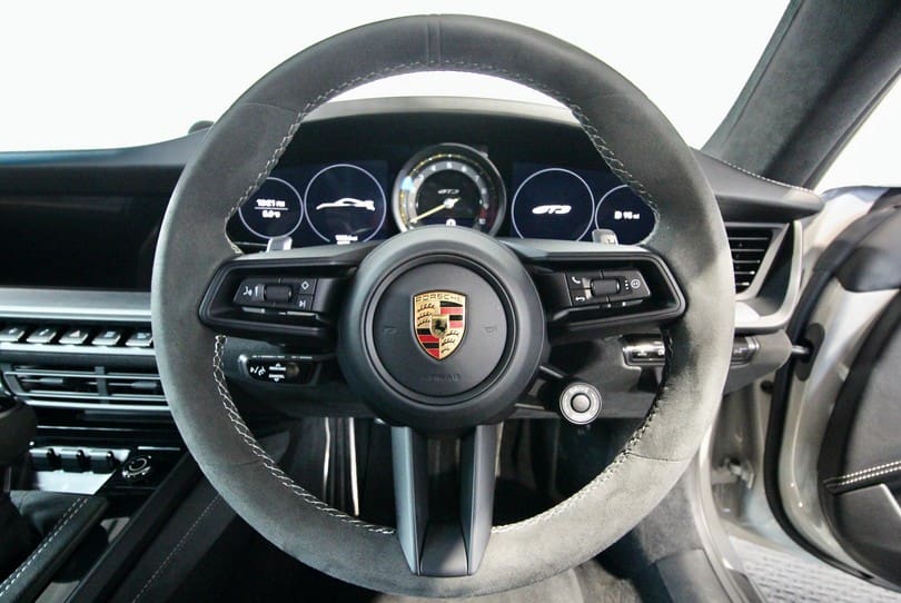 Porsche 992 Gt3 The Supercar Rooms (13)