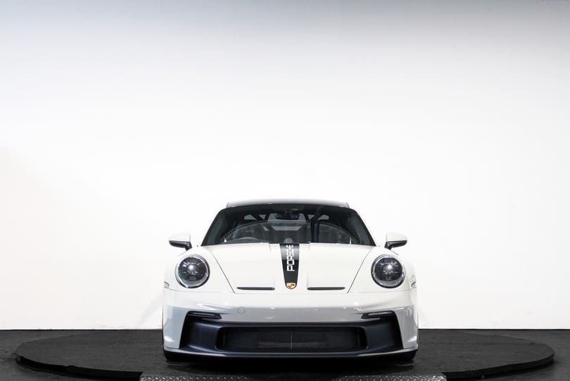 Porsche 992 Gt3 The Supercar Rooms (8)