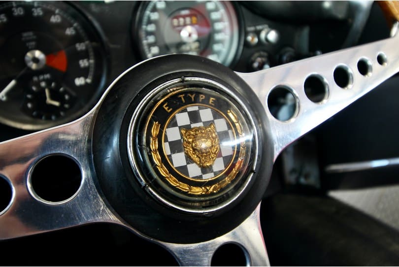 Jaguar E Type 2+2 The Supercar Rooms (16)