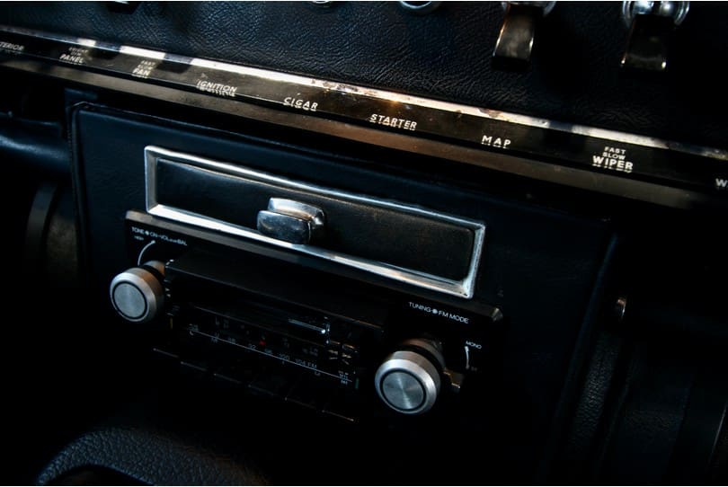 Jaguar E Type 2+2 The Supercar Rooms (18)