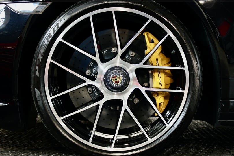 Porsche 991.2 Turbo S The Supercar Rooms (32)