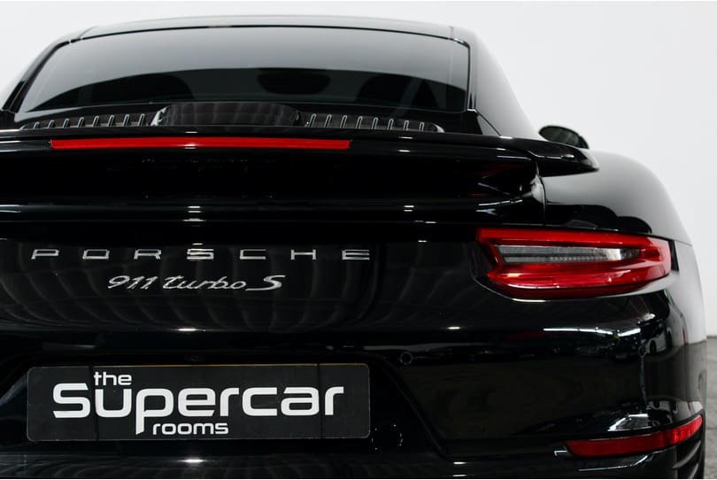 Porsche 991.2 Turbo S The Supercar Rooms (38)