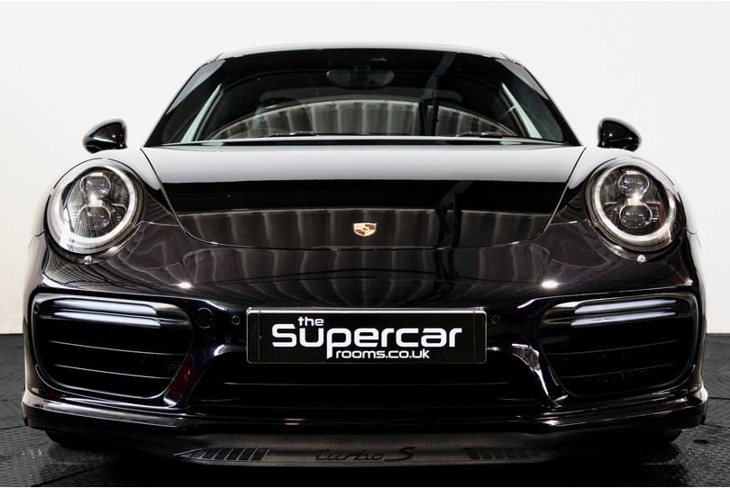 Porsche 991.2 Turbo S The Supercar Rooms (43)