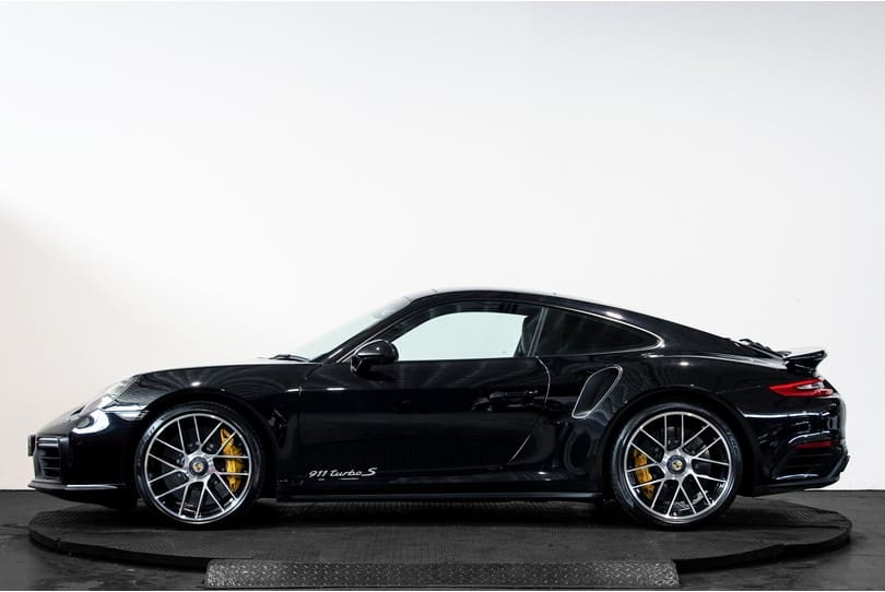 Porsche 991.2 Turbo S The Supercar Rooms (6)