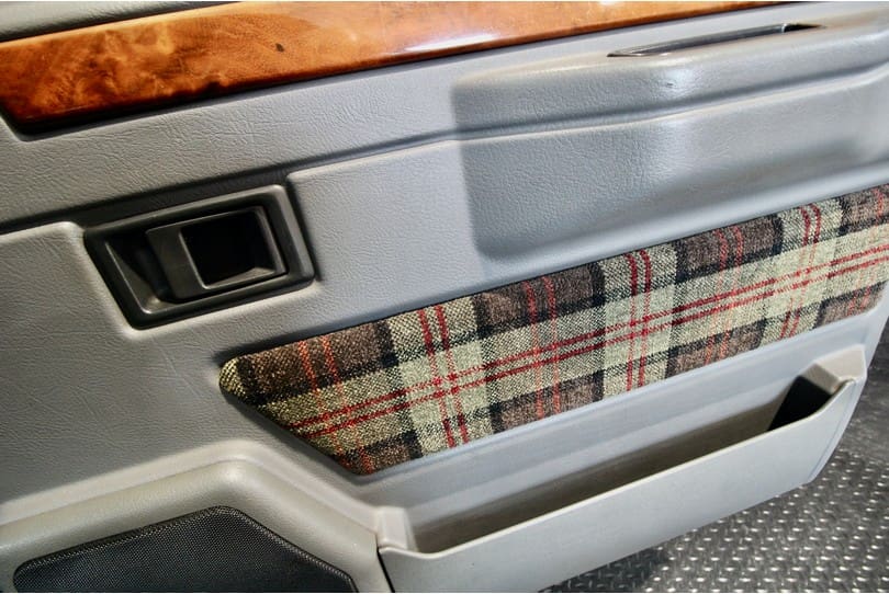 Range Rover Classic The Supercar Rooms (20)