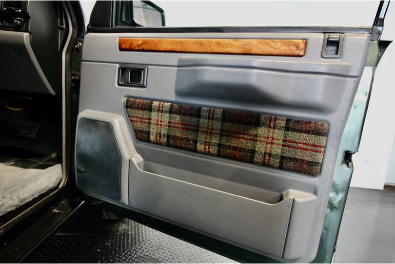 Range Rover Classic The Supercar Rooms (21)