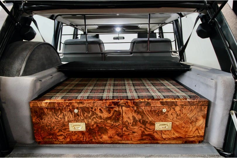 Range Rover Classic The Supercar Rooms (27)