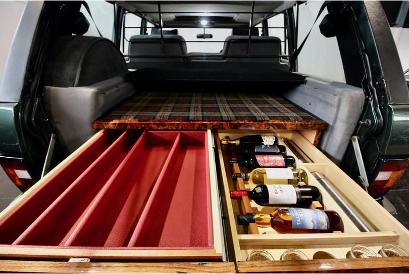 Range Rover Classic The Supercar Rooms (31)