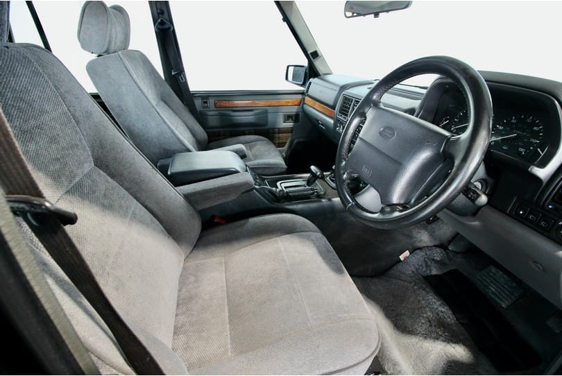 Range Rover Classic The Supercar Rooms (9)