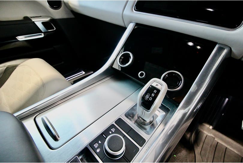 Range Rover Sport Svr The Supercar Rooms (14)