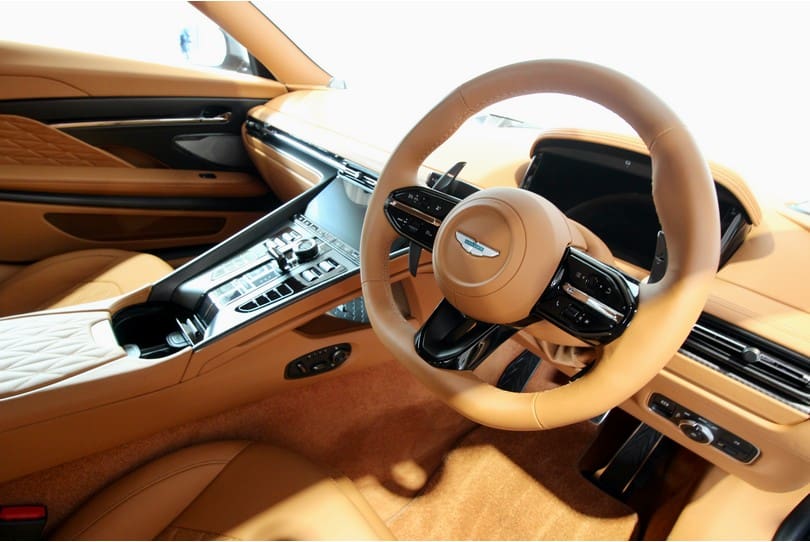 Aston Martin Db12 The Supercar Rooms (25)
