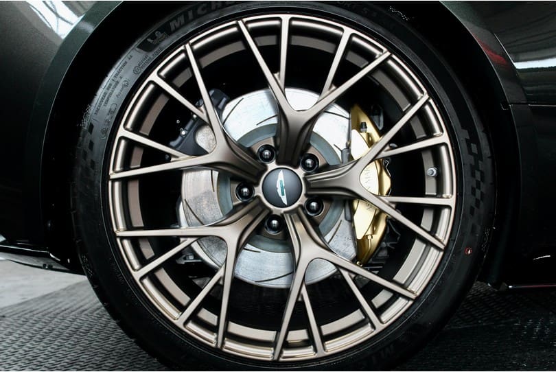 Aston Martin Db12 The Supercar Rooms (36)