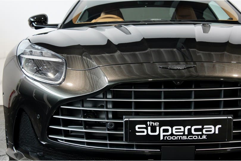 Aston Martin Db12 The Supercar Rooms (38)