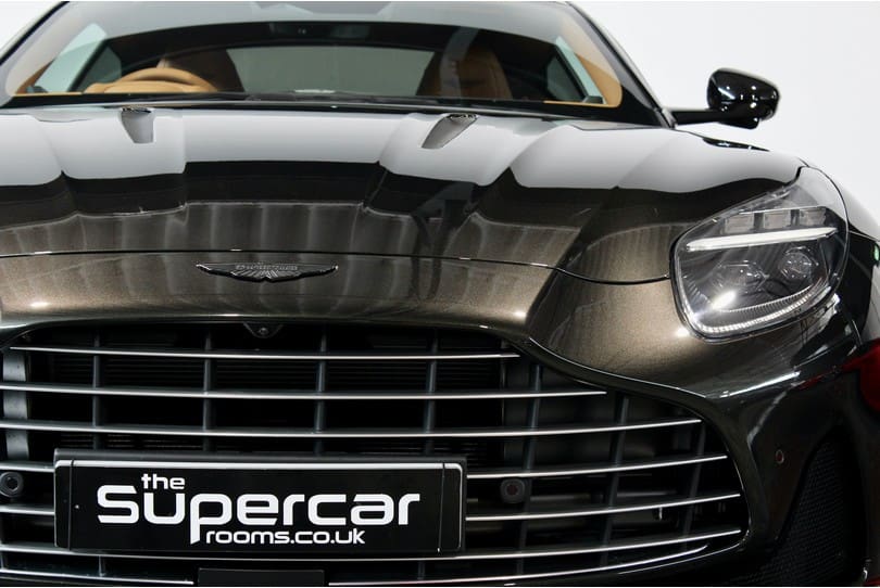 Aston Martin Db12 The Supercar Rooms (39)