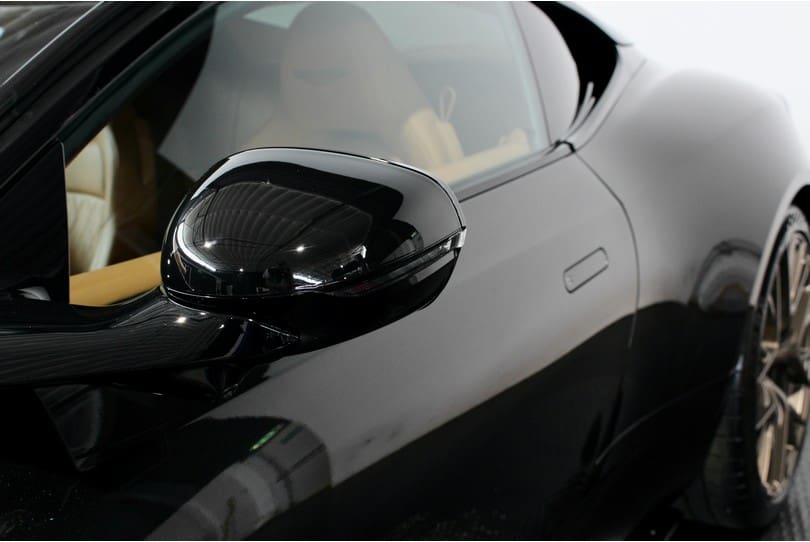 Aston Martin Db12 The Supercar Rooms (43)